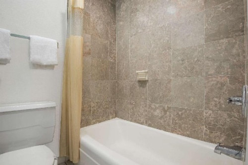 Knights Inn Colorado Springs Central image 33